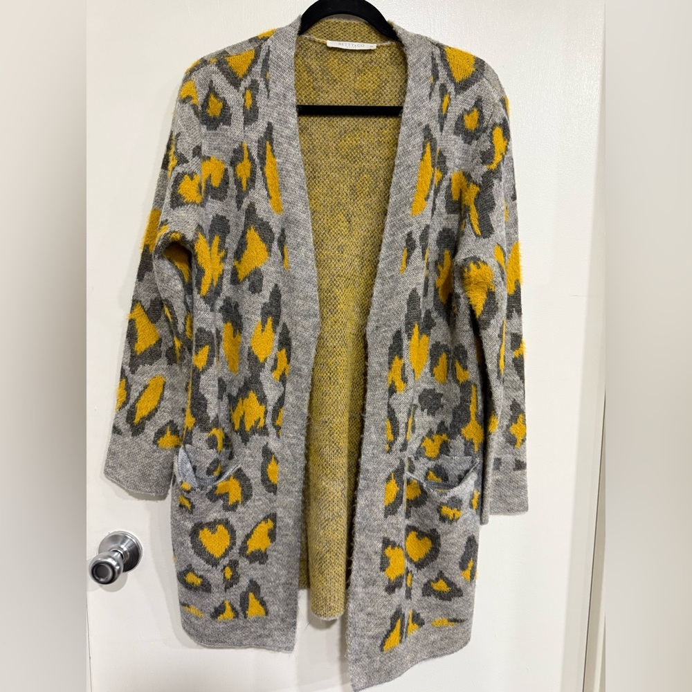 Betty & Co Gray and Yellow Patterned Women's Sweater Size 38